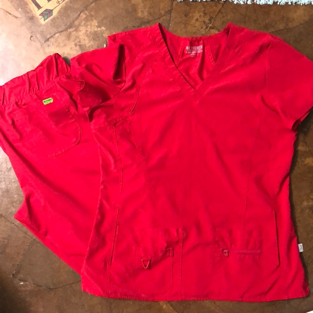 Med Couture activate scrub set size Large